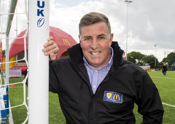 Mark McGhee beat England in 1984 shortly after winning the Scottish Cup and is hoping Scotland's Celtic players can do the same.
