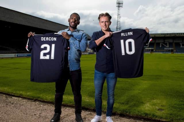 Dundee's new signing Roarie Deacon and Scott Allan. Picture: Paul Devlin/SNS