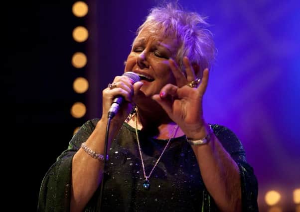 Carol Kidd sings Judy Garland