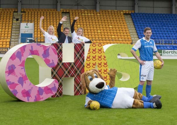 Blair Alston St Johnstone FC footballer, Brogan the Beagle St Johnstone FC mascot, Criona Knight Corporate Fundraising Manager at CHAS, Steve Brown St Johnstone FC Chairman, Debbie Mooney Head of Campaigns at CHAS.  Picture: Angus Findlay/Contributed
