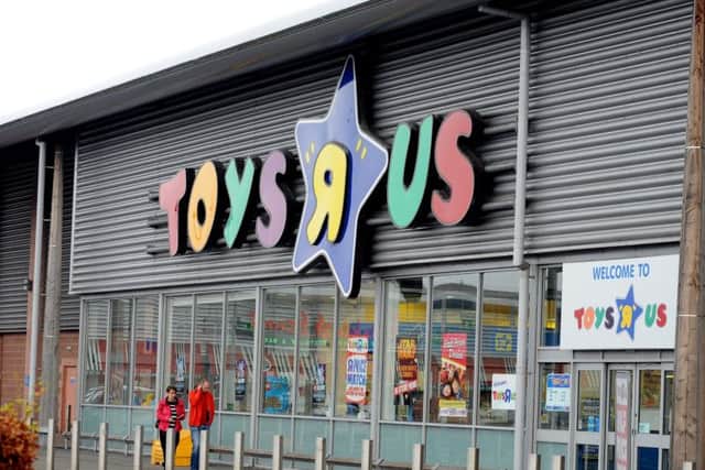 Pic Lisa Ferguson 27/10/2015
Toys R Us, Livingston