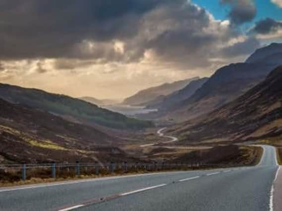 Growing numbers of overseas visitors are flocking to Scotland, according to the latest figures.