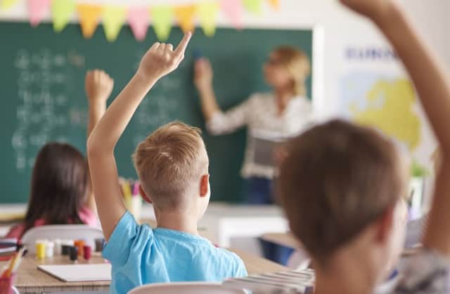 Scotland sees 543 more teachers