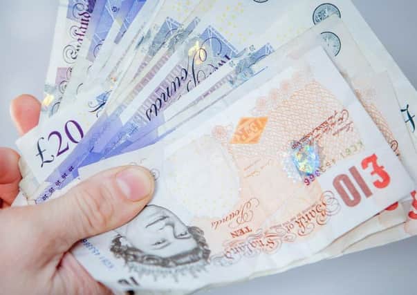A new report has called for lump sums to be given to everyone in the UK.