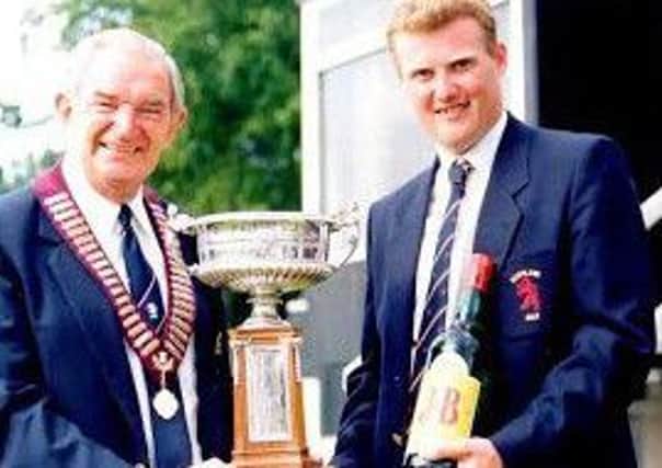 SGU president Lindsay Stewart, left, and Graham Lowson at the 1991 Scottish Amateur Championship at Downfield