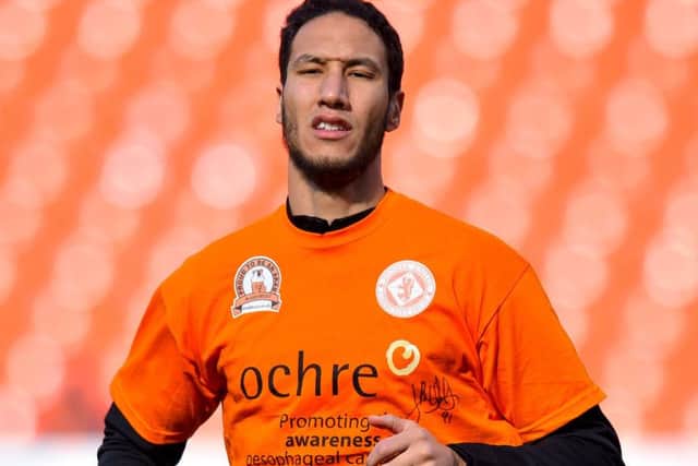 Dundee Utd's Bilel Mohsni warming up prior to Saturday's game. Picture: SNS