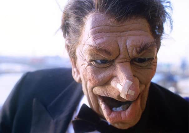 Ronald Reagan finds his brain in Spitting Image (Picture: Peter Brooker/REX/Shutterstock)
