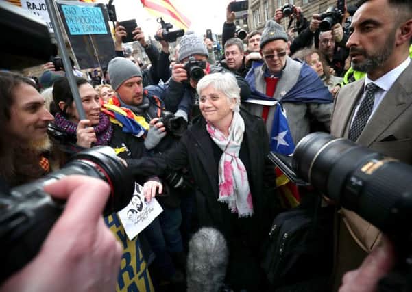 Former education minister Clara Ponsati greets supporters outside Edinburgh Sheriff Court after she was released on bail last Wednesday. Picture:
Jane Barlow
