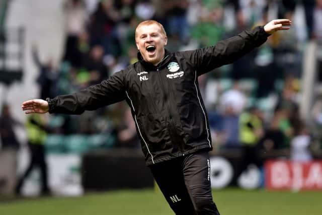 Hibs manager Neil Lennon celebrates Jamie Maclaren's late equaliser. Picture: SNS