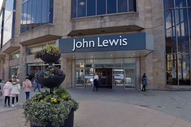 JP License
John Lewis PLC, Edinburgh.
Neil Hanna Photography
www.neilhannaphotography.co.uk
07702 246823