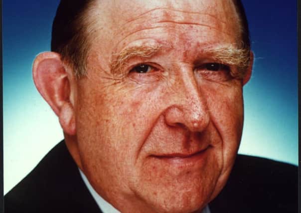 Dr Ian Preston