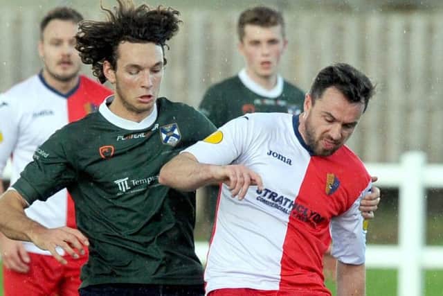 Rob Roy have signed experienced midfielder Martin McBride.