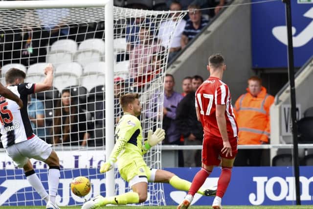 St Mirren manager Alan Stubbs was unhappy with his sides defending in their 6-0 defeat by Sunderland, highlighted by Luke Molyneux's final goal for the visitors. Picture: SNS.