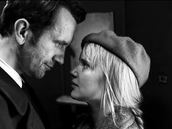 Tomasz Kot plays jazz musician Wiktor and Joanna Kulig is folk singer Zula, caught in an off-on affair that spans many years.