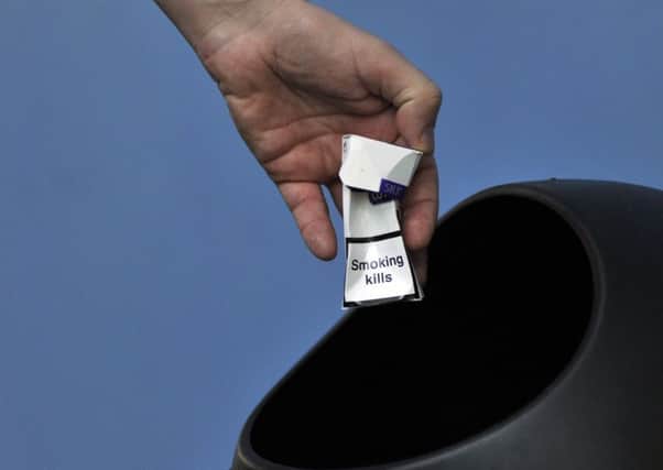 PIC PHIL WILKINSON.TSPL / JOHNSTON PRESS
pic to go with new edinburgh evening news campaign to Stop Smoking.
