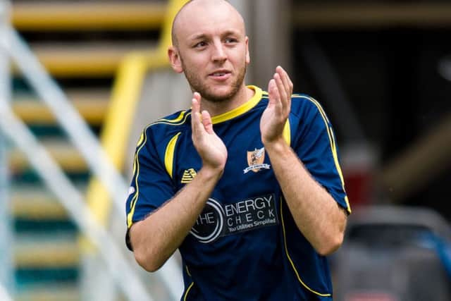 Greig Spence has revealed Craig Gordon's gesture after the pair clashed in a League Cup tie two years ago. Picture: SNS Group