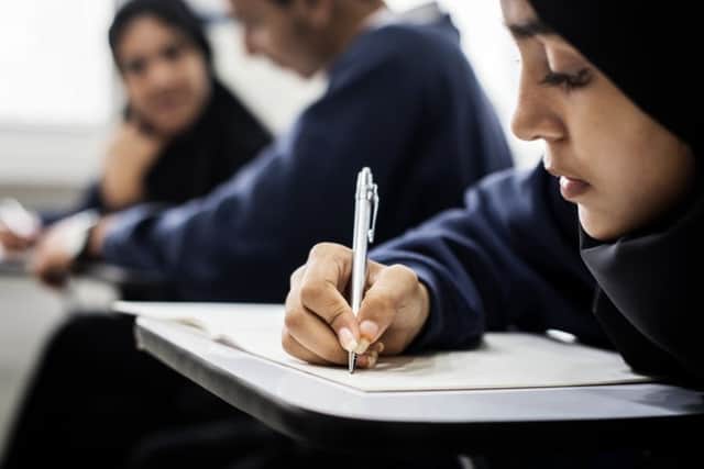 A new study suggests more pupils could learn Chinese and Urdu as part of a shake up in learning foreign languages.