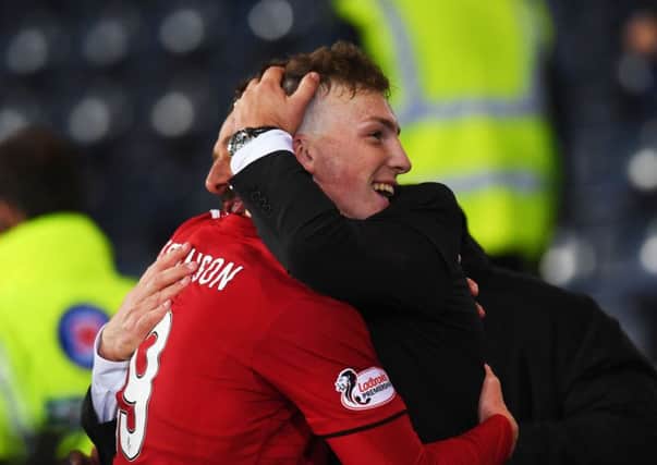 Aberdeens Hampden matchwinner Lewis Ferguson celebrates with his manager Derek McInnes at full-time. Picture: SNS.