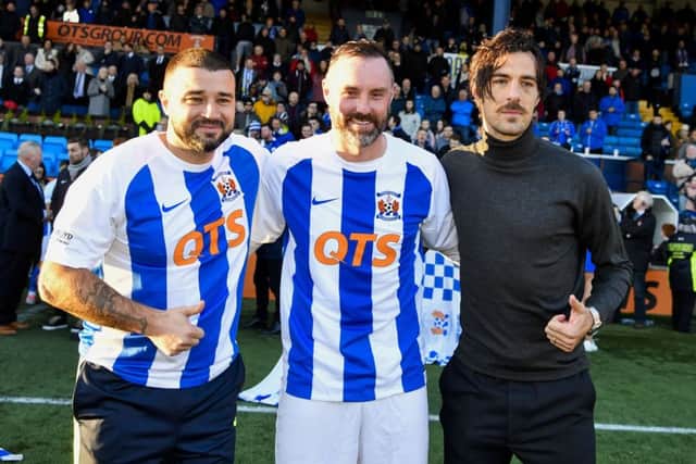 Kris Boyd with Alexei Eremenko and Manuel Pascali. Pic: SNS/Rob Casey