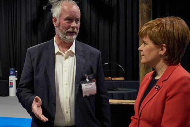 Geoff Crowley of Highland Galvanizers talks to First Minister Nicola Sturgeon