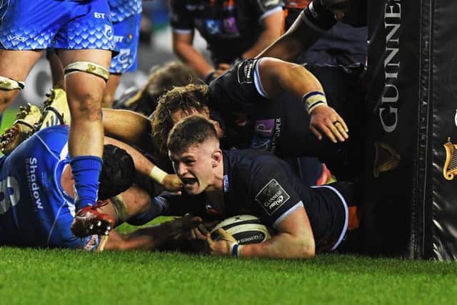 Magnus Bradbury touches down for Edinburgh on his way to winning the man-of-the-match award against Dragons. Picture: SNS/SRU