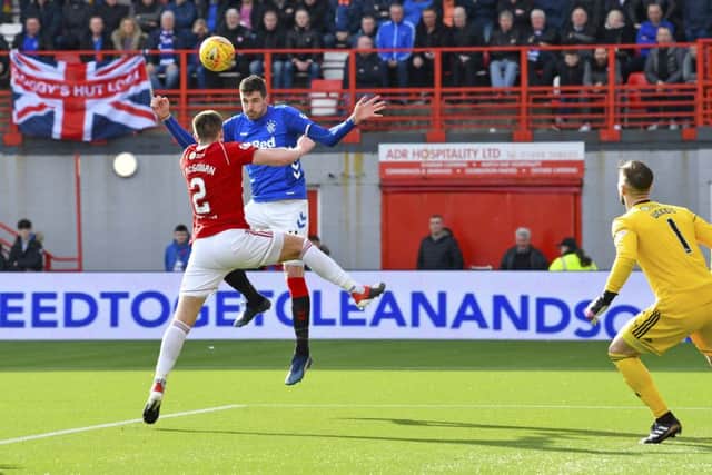 Couldn't keep tabs on Kent but was hardly helped by McMillan in front of him. (4/10)