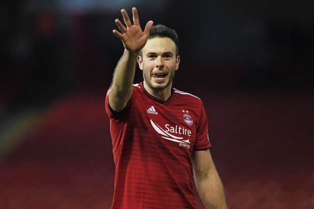 Also performed well in defence but missed two great chances to win the game for his side. (7/10)