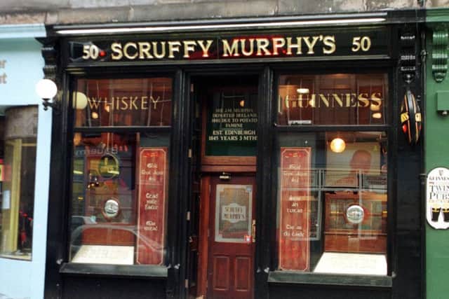 Scruffy Murphy's won the Edinburgh Evening News pub of the year in 1999.