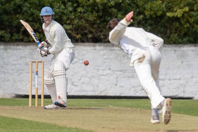 Carlton's Rory Allardice faces a delivery from
Grange's Dylan Budge. Picture: Ian Georgeson