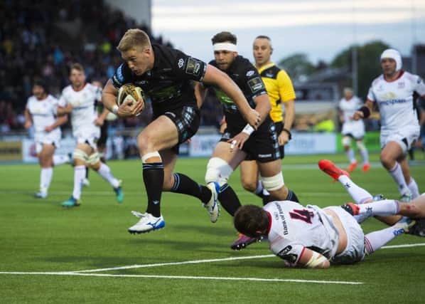 Kyle Steyn runs through to score 
Glasgow Warriors' fifth try. Picture: SNS