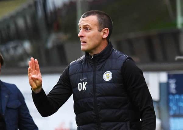 St Mirren manager Oran Kearney signals to his players at Tannadice. Picture: Craig Williamson/SNS