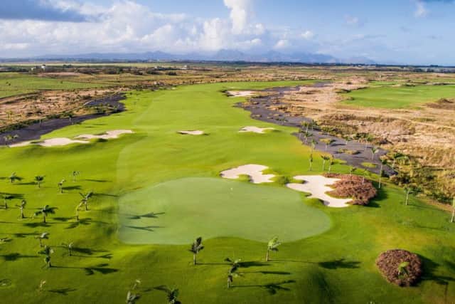 Dinarobin's 18-hole championship golf course