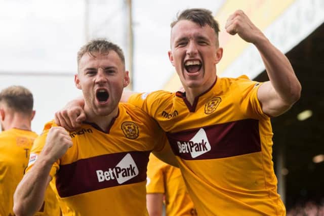 David Turnbull wants 20k-a-week from Celtic. The transfer from Motherwell has hit the rocks over the player's demands which are more than Victor Wanyama and Virgil van Dijk were paid when they arrived. (Scottish Sun)