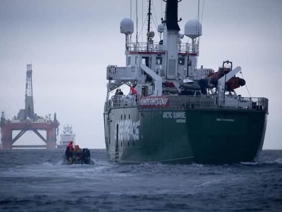 The oil rig has made a u-turn. Picture: Greenpeace