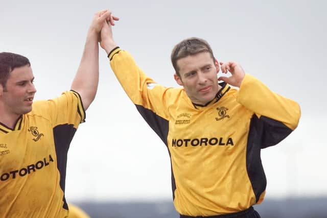 Signed from Inverness CT in 2000. Played more than 100 games for Livi.