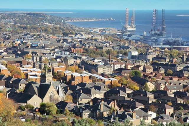 Though it's often touted as Scotland's sunniest city, in terms of average annual hours of sun, Dundee comes in just behind Edinburgh with 1426.3 hours sunshine per year.