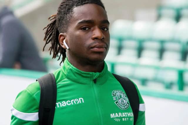 Paul Heckingbottom says Hibs are in constant dialogue with Stephane Omeonga as they seek to bring the player back to Easter Road for a second spell. (Evening News)