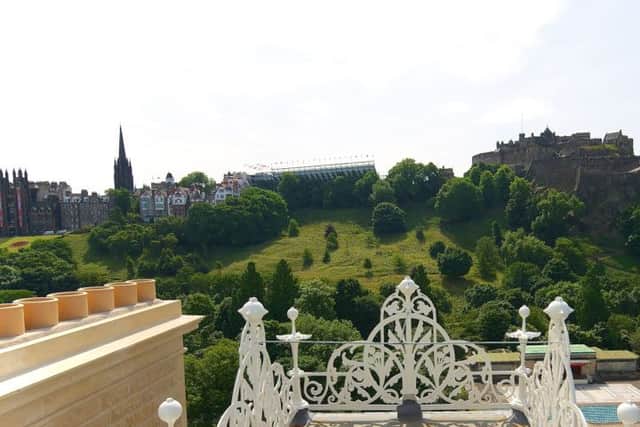 The view towards Edinburgh Castle.