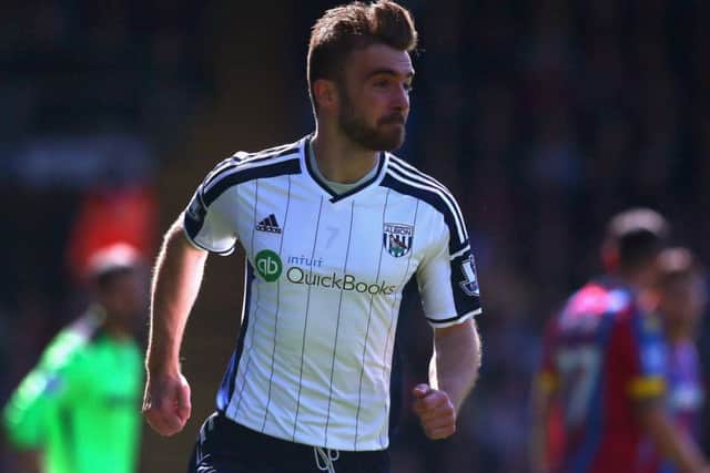 Hearts and Hibs are NOTchasing free agentJames Morrison, contrary to previous speculation. (Edinburgh Live)