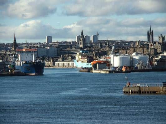 Annual change of -6.1 per cent