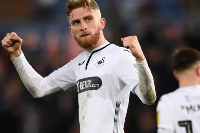 Oli McBurnie in action for Swansea