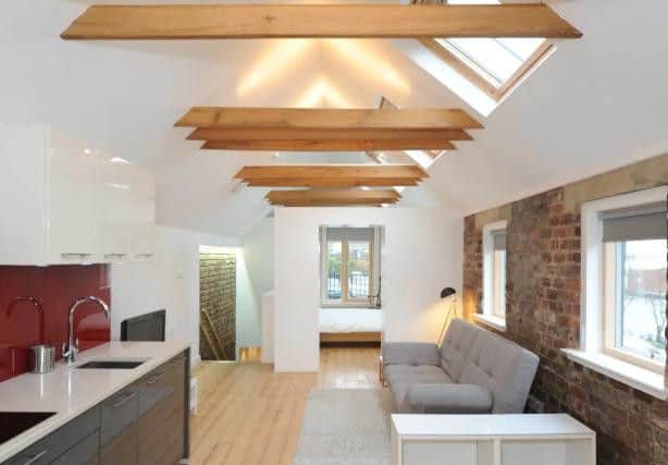 This modern style loft boasts an ideal location for exploring The Kelpies, The Falkirk Wheel and Callendar House. Located above a cafe with "the best cheesecake I've tasted", according to one reviewer. 60 per night