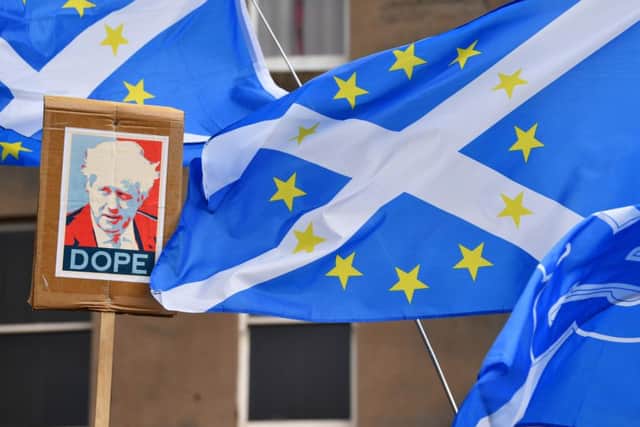 A Pro-EU and Pro-Independence group protest. Picture: Jeff J Mitchell/Getty Images