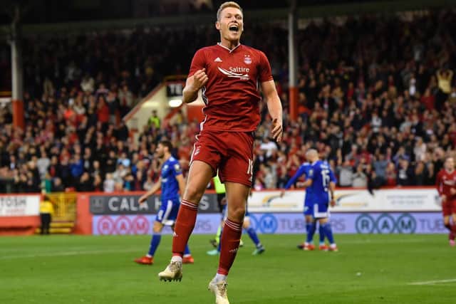 Aberdeen and Sam Cosgrove's agent are both nonplussed about the rumours of Lazio targetting the Pittodrie hitman, saying no contact has been made. (Daily Record)