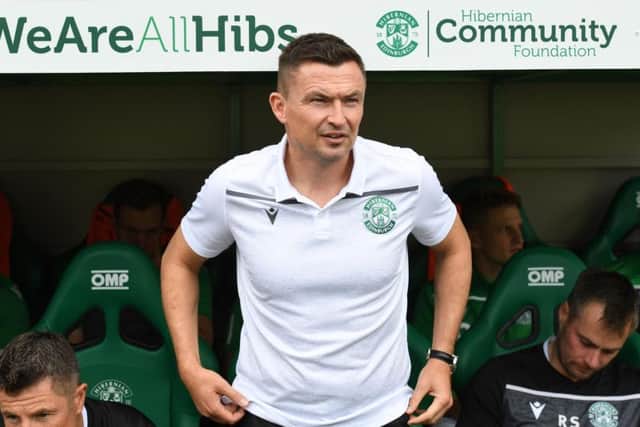 Hibs head coach Paul Heckingbottom has warned his players they'll have to learn to deal with the expectations of the Easter Road support after watching his side lose a last minute equaliser to St Johnstone. (Evening News)