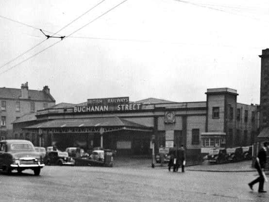 Opened in the 1850s, Buchanan Street Station featured a wooden terminal building which operated as a goods station until the 20th century. It was demolished in 1967, with its services redirected to Queen Street.