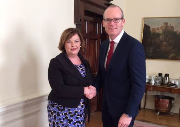 Fiona Hyslop meets 
Simon Coveney in Dublin