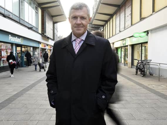 Willie Rennie has reported the government to the Information Commissioner accusing it of failing to answer questions about mental health support staff numbers.