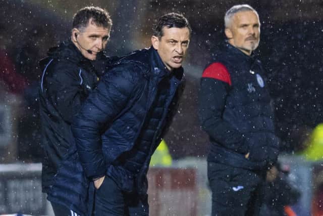 Hibernian manger Jack Ross with St Mirren counterpart Jim Goodwin. Picture: Ross Parker/SNS