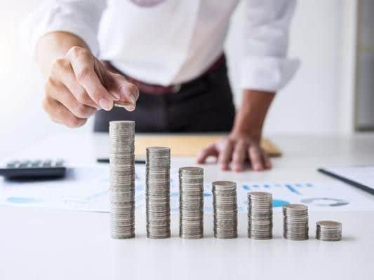 Average annual salary: 112,666 GBP
